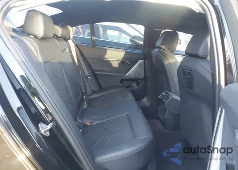 2024 BMW 530I z USA, uszkodzony, nr VIN WBA43FJ04RCR86068